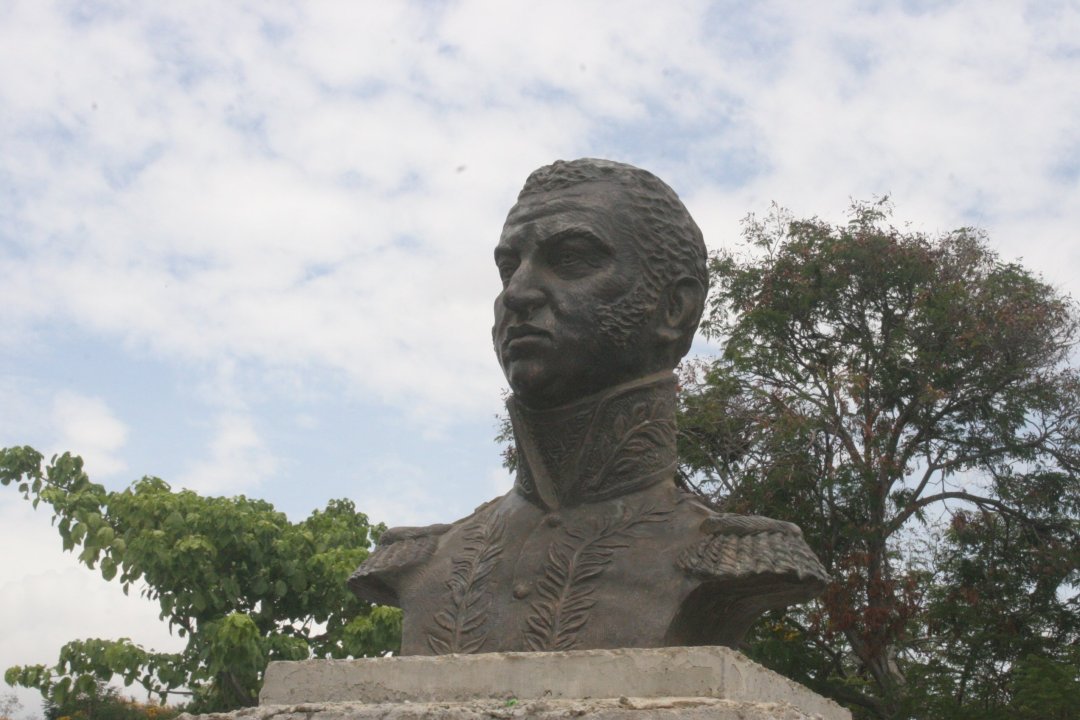 Busto del almirante José Padilla en el Parque La Marina, Maracaibo